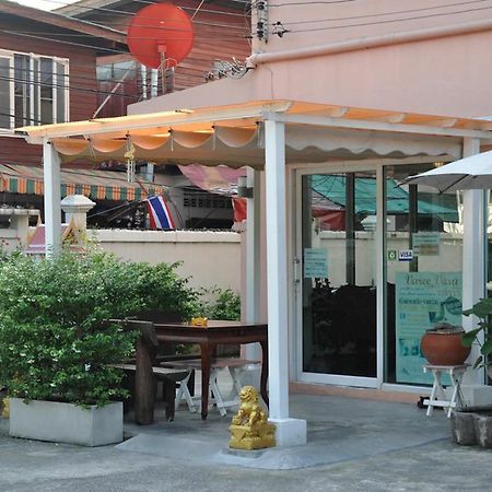 Vareevara Apartment Bangkok Esterno foto
